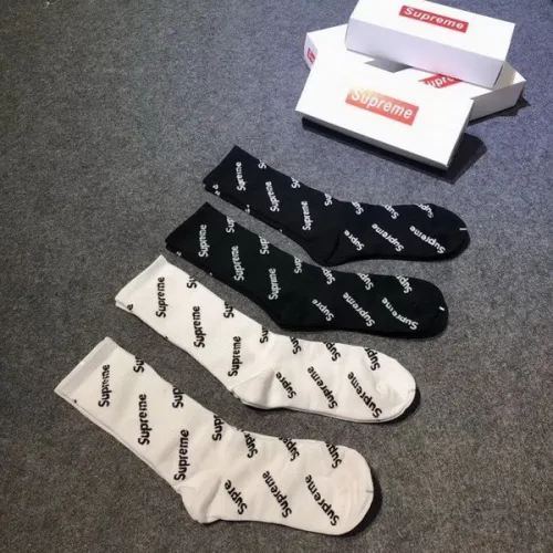 Supreme Socks-006