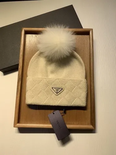 Prada Wool Cap Scarf AAA-068