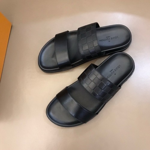 LV men slippers AAA-803