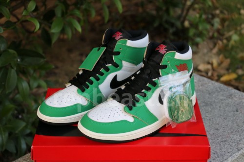 Authentic Air Jordan 1 High OG WMNS “Lucky Green”