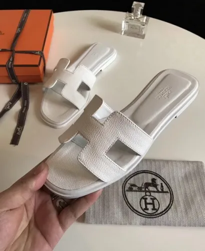 Hermes women slippers AAA-297(35-40)
