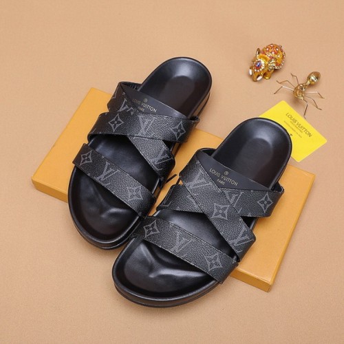 LV men slippers AAA-422