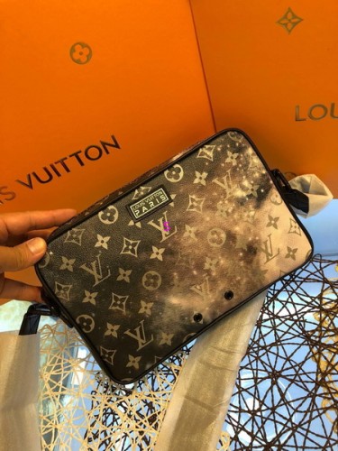 LV Hangbags AAA-114