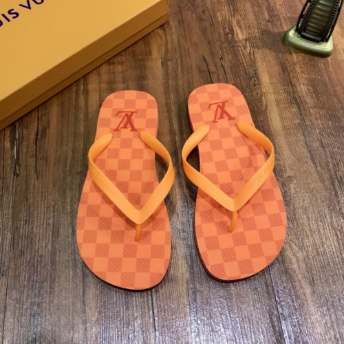 LV men slippers AAA-575