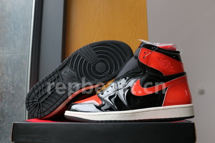 air jordan 1 banned 2019