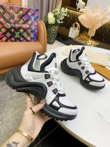 LV Women Shoes 1：1 Quality-764