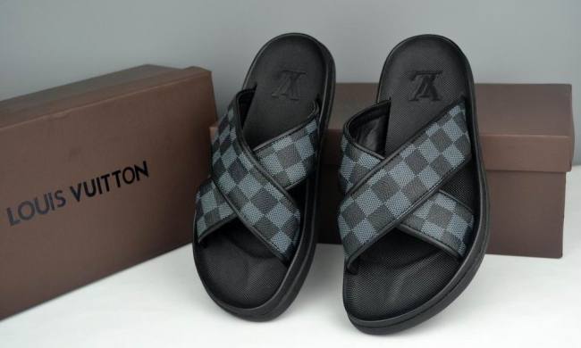 LV men slippers AAA-090(38-47)