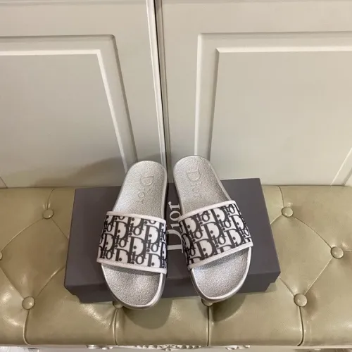 Dior women slippers AAA-082