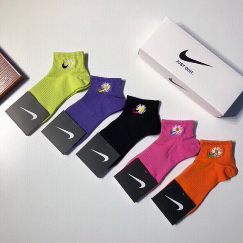 Nike Socks-056