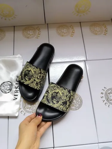 Versace men slippers AAA-202(38-46)