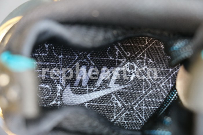 Nike Air Foamposite One “Mirror All-Star”(restock)