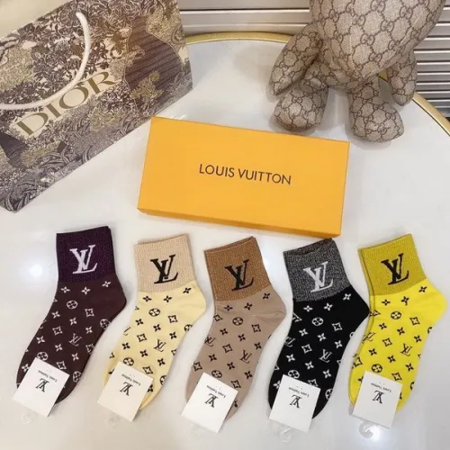 LV Socks-080
