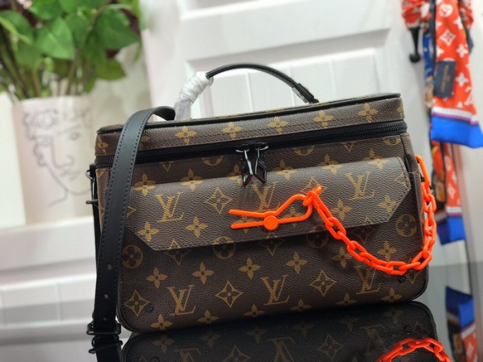 LV High End Quality Backpck-078