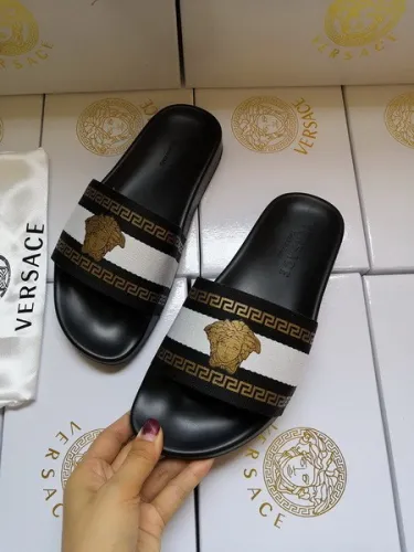 Versace men slippers AAA-204(38-46)