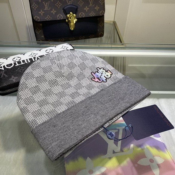 LV Wool Cap Scarf AAA-173
