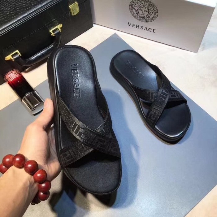 Versace men slippers AAA-101