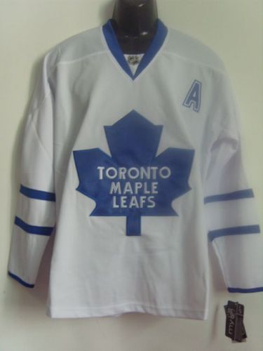 Toronto Maple Leafs jerseys-013