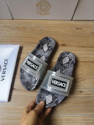 Versace women slippers AAA-067