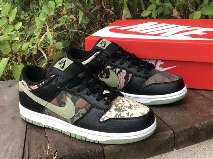 Authentic Nike Dunk Low SE“Oil Green”