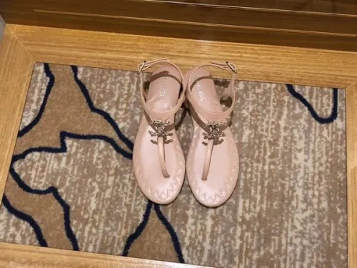 CHNL women slippers AAA-120