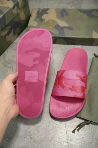 VT Men slippers AAA-011