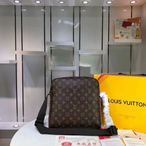 LV Men Hangbags AAA-034