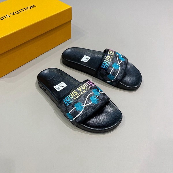 LV men slippers AAA-892