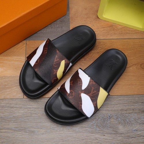 LV men slippers AAA-1026