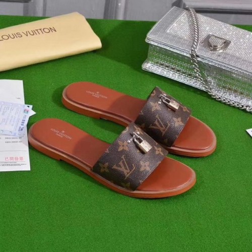 LV women slippers AAA-059