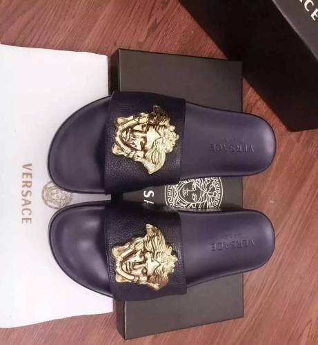 Versace Men slippers AAA-026