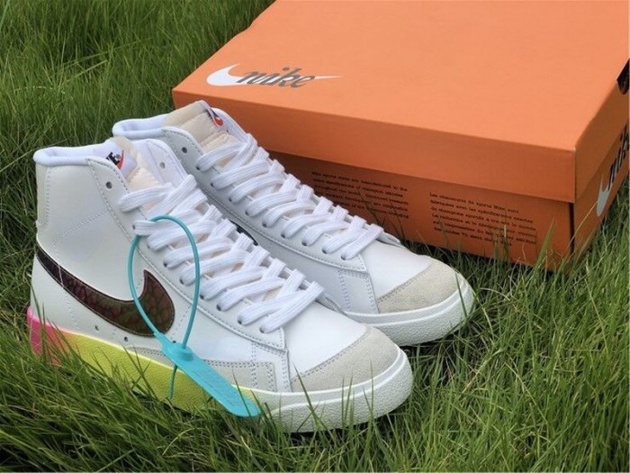 Authentic Nike Blazer Mid '77 VNTG White