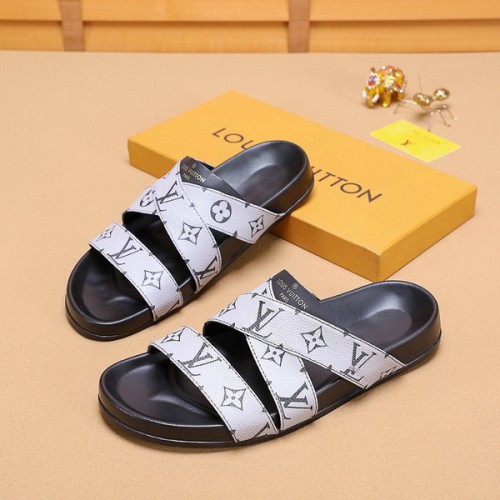 LV men slippers AAA-424