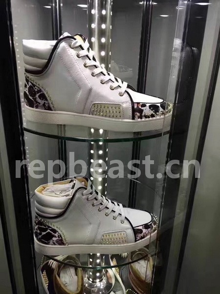 Super Max Christian Louboutin Shoes-623