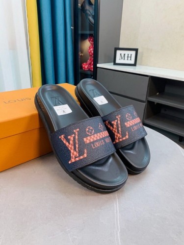 LV men slippers AAA-1079