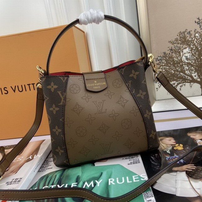 LV Hangbags AAA Women-643