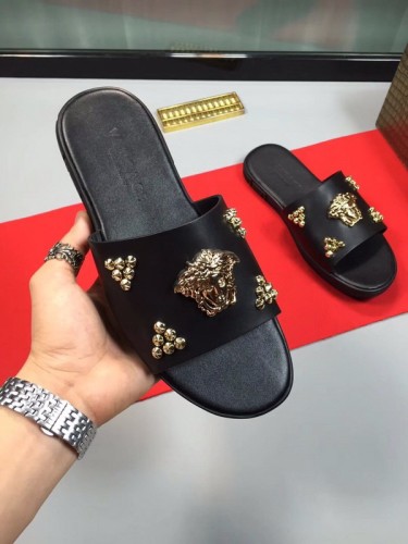 Versace men slippers AAA-136(38-44)