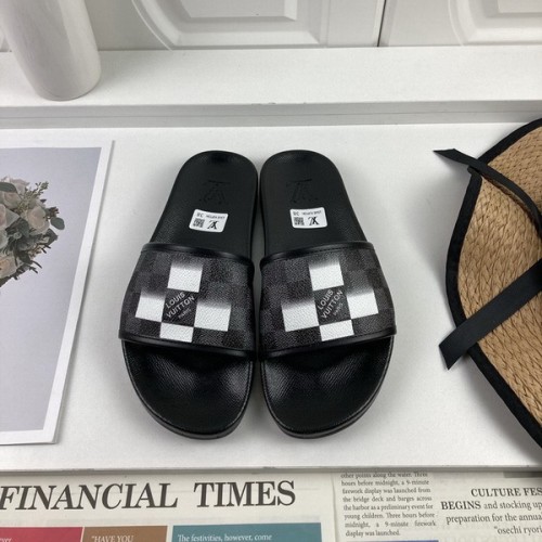 LV women slippers AAA-233