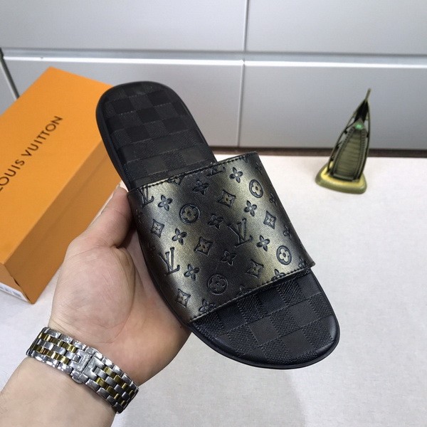 LV men slippers AAA-347(38-45)