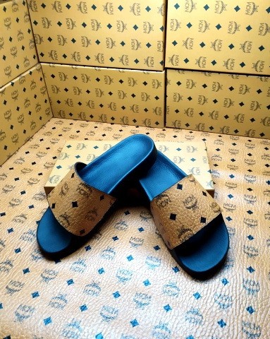 Moncler men slippers AAA-007