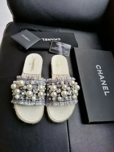 CHNL women slippers AAA-082