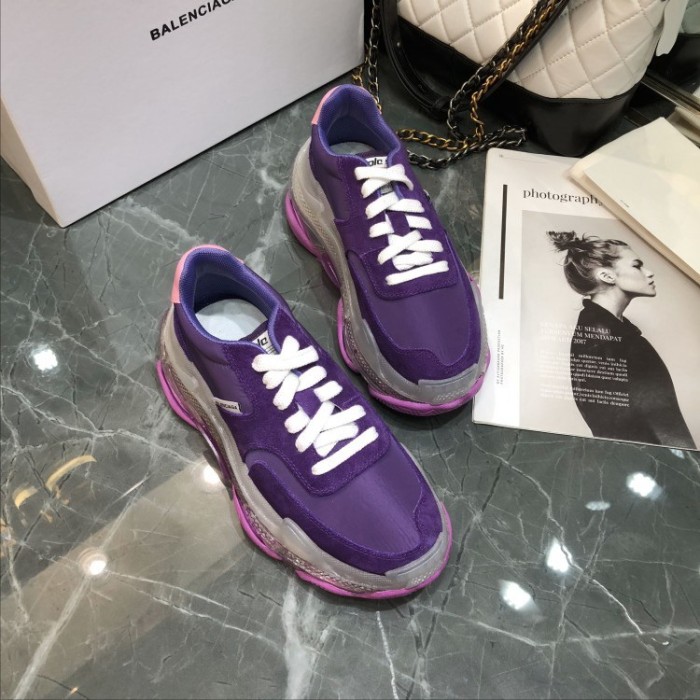 B 17FW Tripe-S High End Sneaker-045