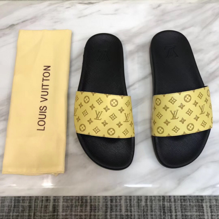 LV men slippers AAA-402