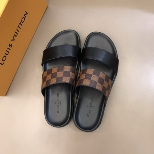 LV men slippers AAA-699