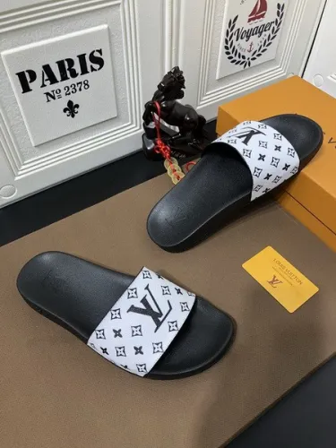 LV women slippers AAA-074