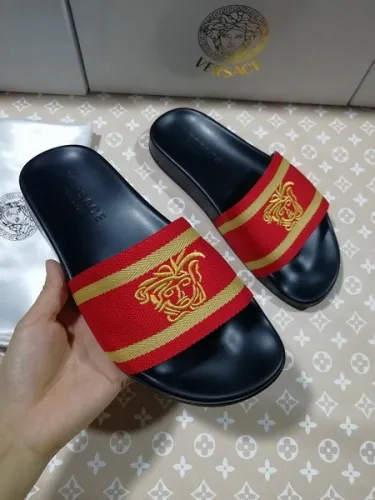 Versace men slippers AAA-215(38-46)