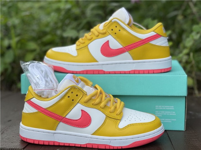 Authentic Nike Dunk Low Yellow