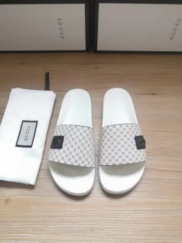 G women slippers AAA-161