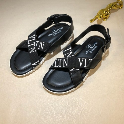 VT Men slippers AAA-068