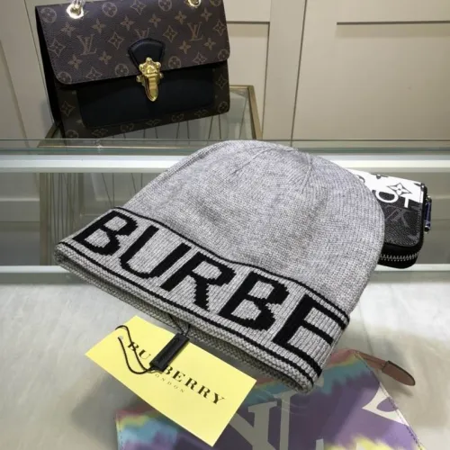 Burberry Wool Cap Scarf AAA-009