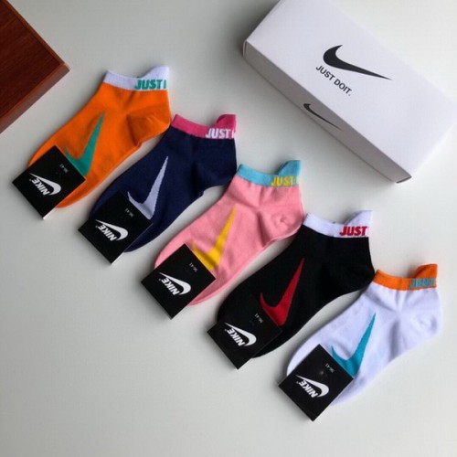 Nike Socks-055